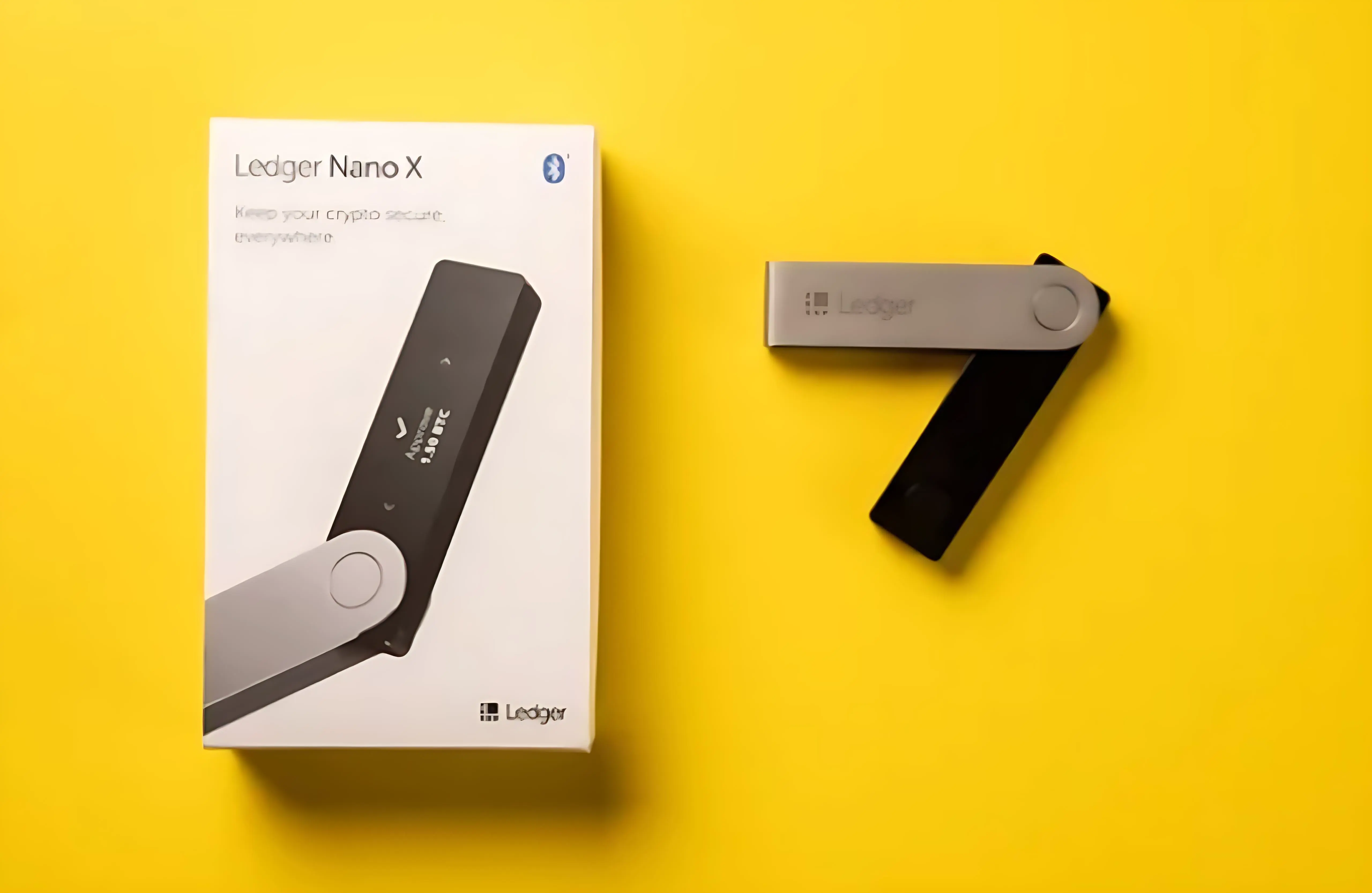 Ledger Nano X 蓝牙硬件钱包旗舰款